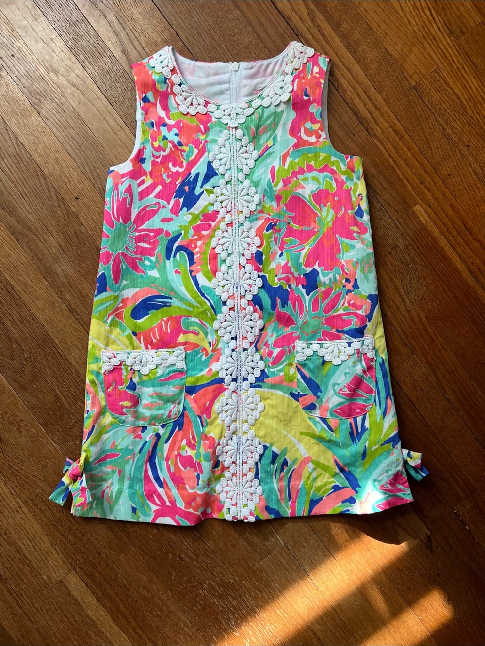 Lilly Pulitzer Girls Sleeveless Floral Shift Dress in Pink, Green, Blue